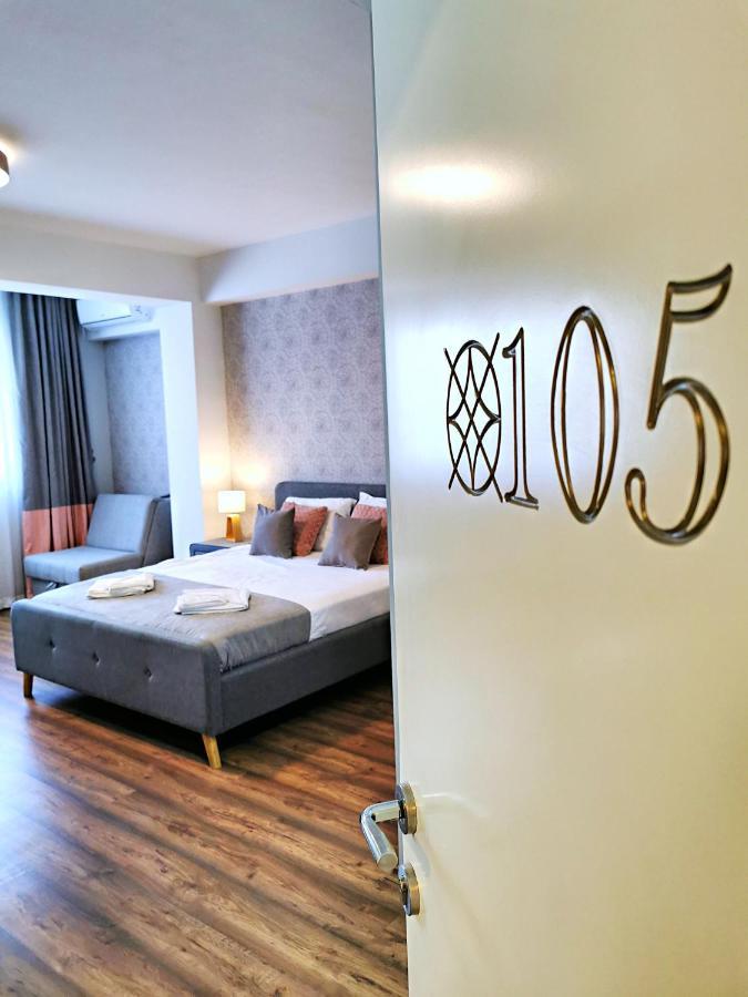 Guest Rooms Denicija Skopje Exteriör bild